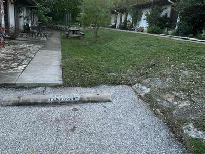 Lawn care service in Austin, 78704