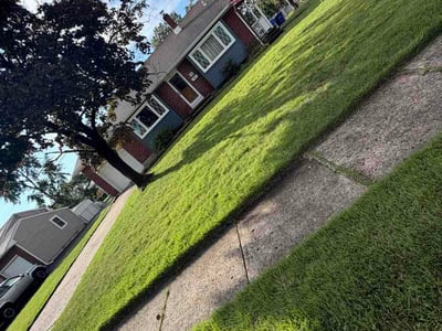 Lawn care service in Cinnaminson, 08077