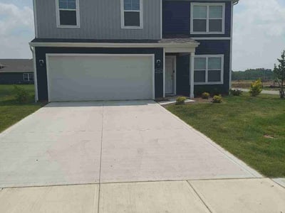 Lawn care service in Galloway, 43119
