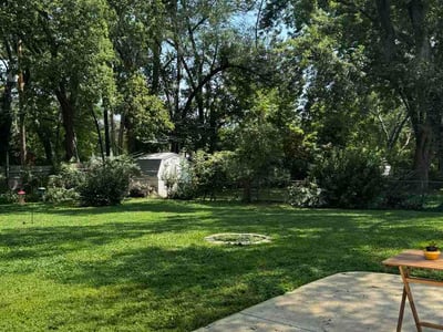 Lawn care service in Shawnee, 66203