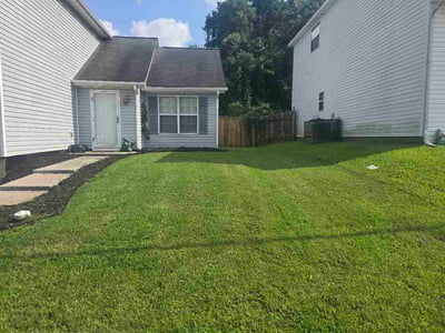 Lawn care service in Lithonia, 30058