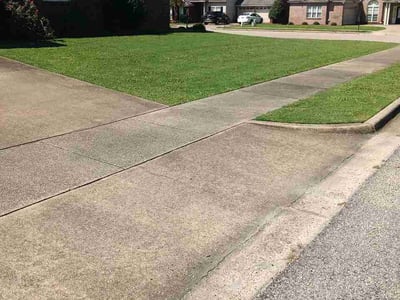 Lawn care service in Montgomery, 36117