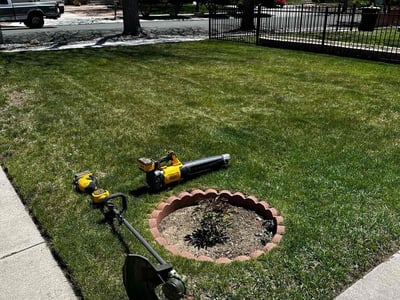 Lawn care service in Colorado Springs, 80915