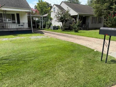 Lawn care service in Huntsville, 35805