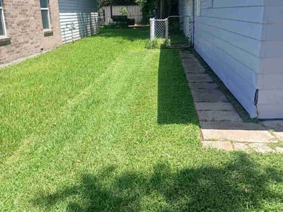 Lawn care service in Texas City, 77590