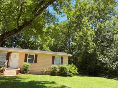 Lawn care service in Huntsville, 35811