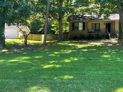 Lawn care service in Stockbridge, 30281