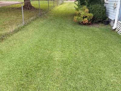 Lawn care service in Florence, 35630