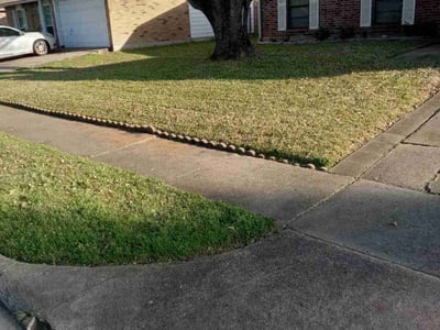 Lawn care service in Houston, 77084