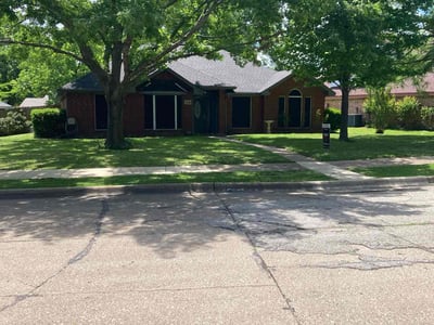 Lawn care service in Seagoville, 75159