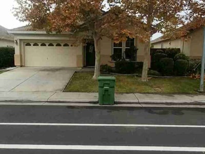 Lawn care service in , 