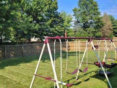 Lawn care service in Canfield, 44406