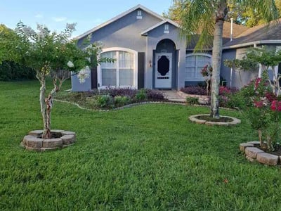 Lawn care service in Deltona, 32725
