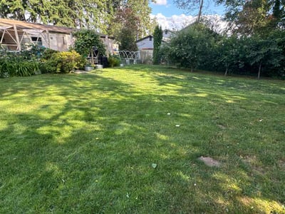 Lawn care service in Auburn, 98001