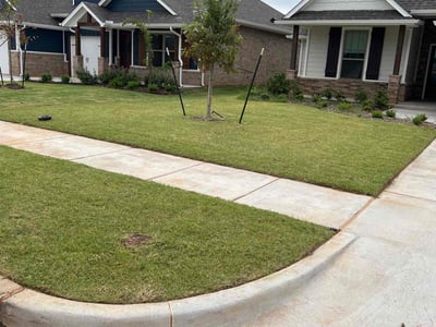 Lawn care service in Edmond, 73013