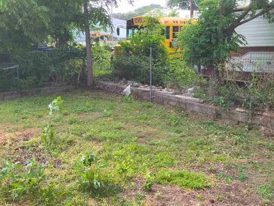 Lawn care service in Carthage, 64836