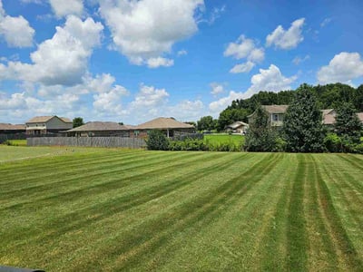 Lawn care service in Hazel Green, 35750