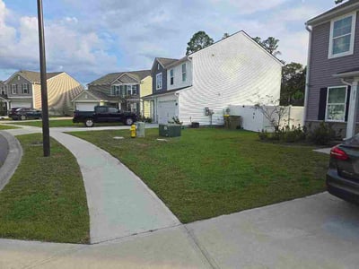 Lawn care service in Rincon, 31326
