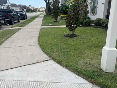 Lawn care service in Lake Charles, 70605