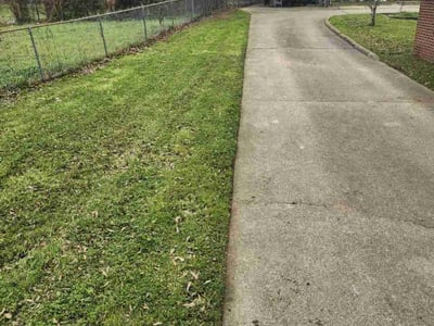 Lawn care service in Shreveport, 71107