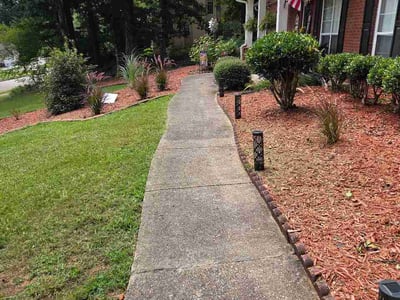 Lawn care service in Stockbridge, 30281