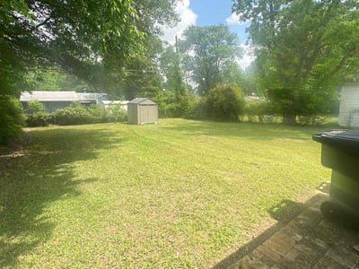 Lawn care service in Shreveport, 71108