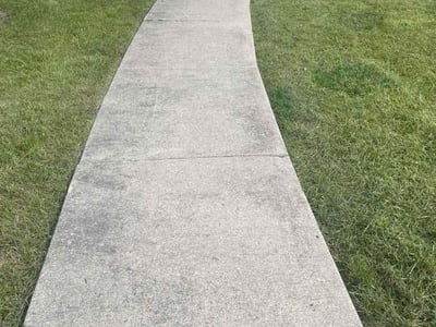 Lawn care service in Plainfield, 60586