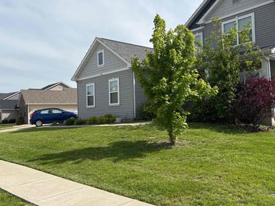 Lawn care service in Wentzville, 63385