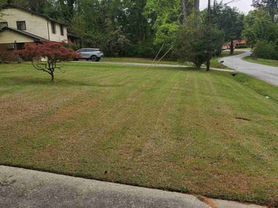 Lawn care service in Riverdale, 30296