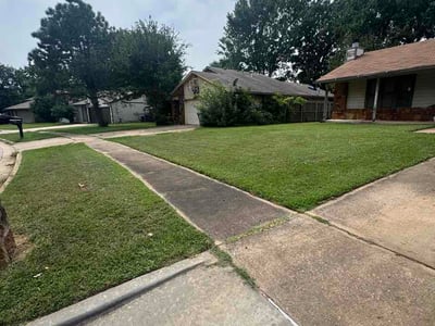 Lawn care service in Tulsa, 74133