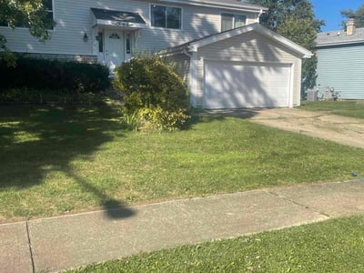 Lawn care service in Evans, 80620