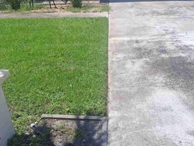 Lawn care service in Bradenton, 34207