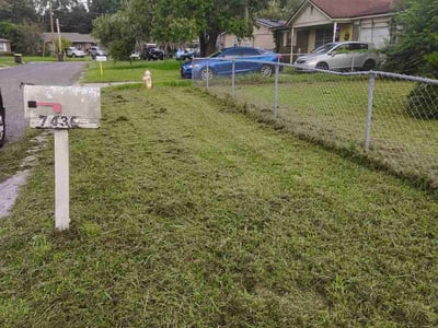 Lawn care service in Jacksonville, 32210