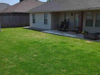Lawn care service in Yukon, 73099