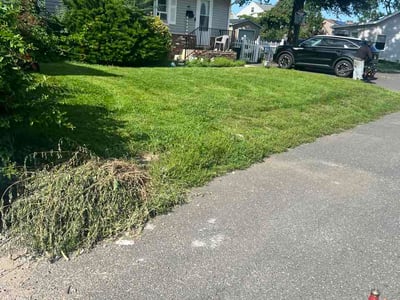 Lawn care service in Keansburg, 07734