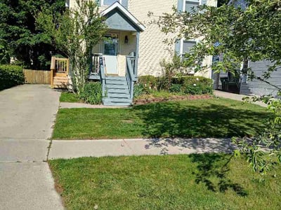 Lawn care service in Ferndale, 48220