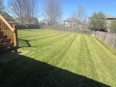 Lawn care service in Lenexa, 66227