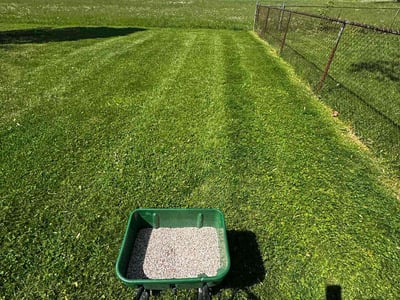 Lawn care service in Fairfield, 45014
