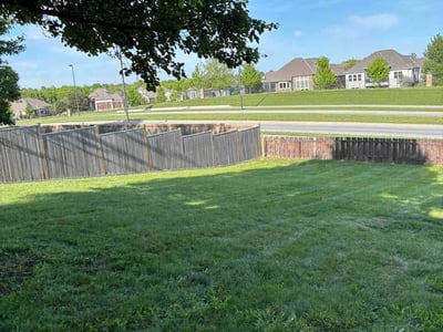 Lawn care service in Kansas City, 64155