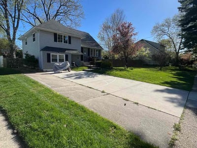 Lawn care service in Glassboro, 08028