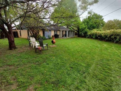 Lawn care service in Arlington, 76015