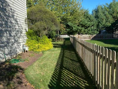 Lawn care service in Avon, 46123