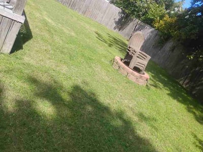 Lawn care service in Norfolk, 23503