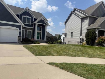 Lawn care service in Ankeny, 50023