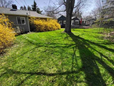 Lawn care service in Lansing, 48906