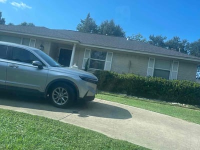 Lawn care service in Dallas, 75228