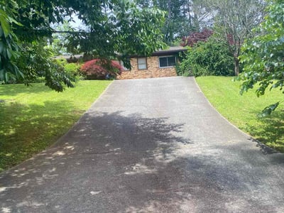 Lawn care service in Doraville, 30340