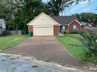 Lawn care service in Jackson, 38305