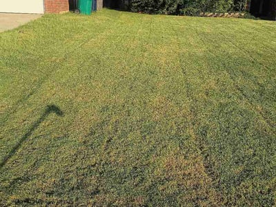 Lawn care service in Oklahoma City, 73170