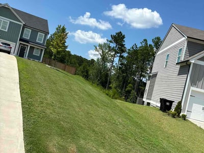 Lawn care service in Dallas, 30132